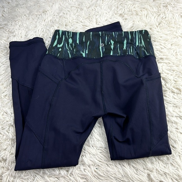 Lululemon All The Right Places Crop Naval Blue / Painted Animal Menthol Black - Picture 3 of 5
